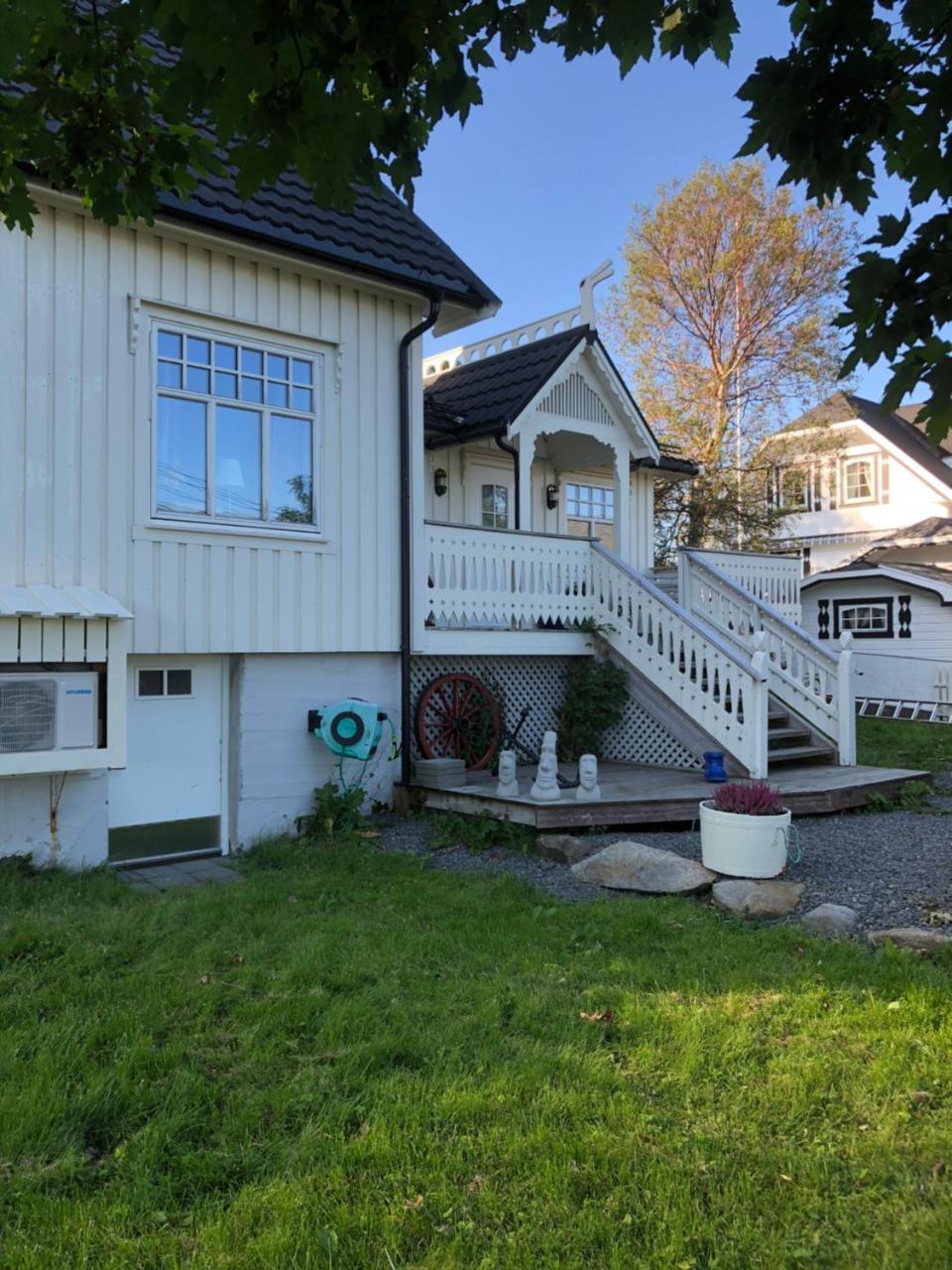 Dragon Villa Reine Exteriör bild
